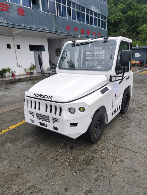 30吨防爆牵引车